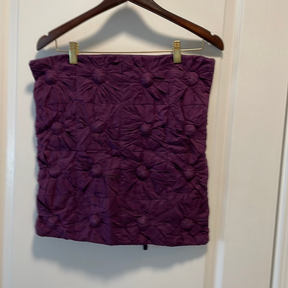 DKNY pillow cover 18”x18”